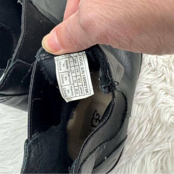 UGG Australia Callum Unisex Water Repellent  Boots - Picture 10 of 10